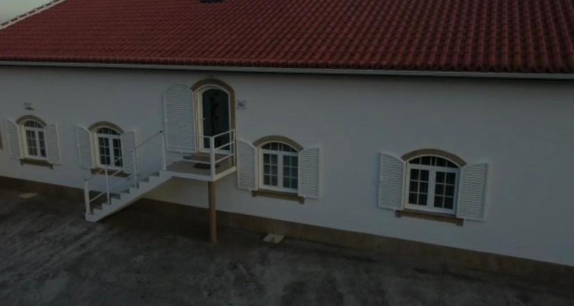 Ocean Front View Apartment อังกรา ดู เอโรอิสโม ภายนอก รูปภาพ